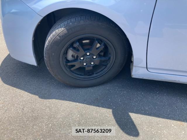 Toyota PRIUS 2009-10 8220032-19