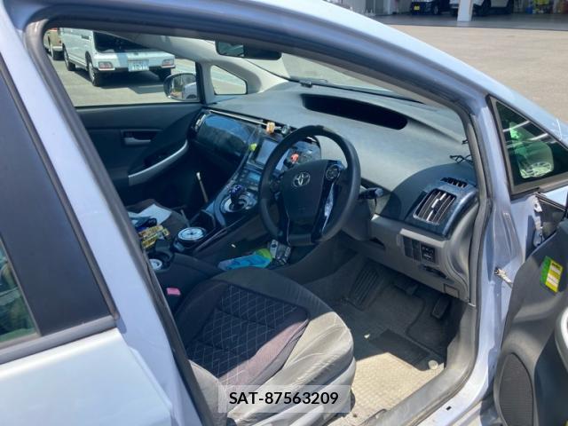 Toyota PRIUS 2009-10 8220032-4