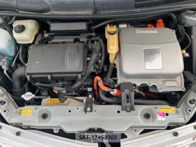Toyota PRIUS 2007-10 8220039-11