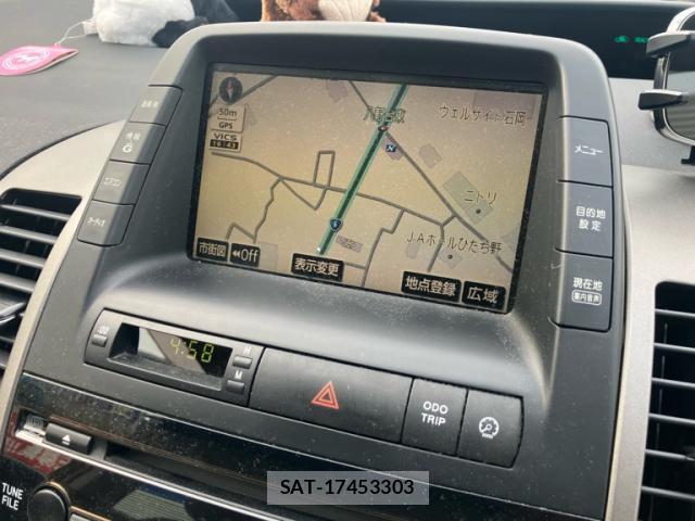 Toyota PRIUS 2007-10 8220039-19