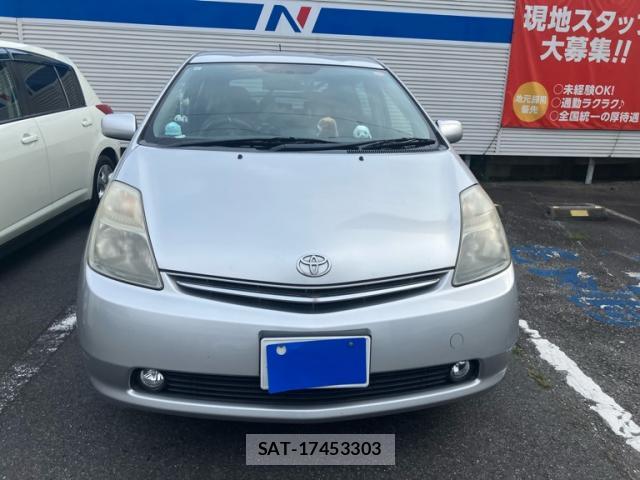 Toyota PRIUS 2007-10 8220039-2