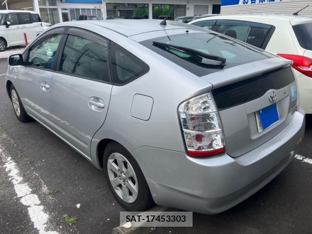 Toyota PRIUS 2007-10 8220039-3