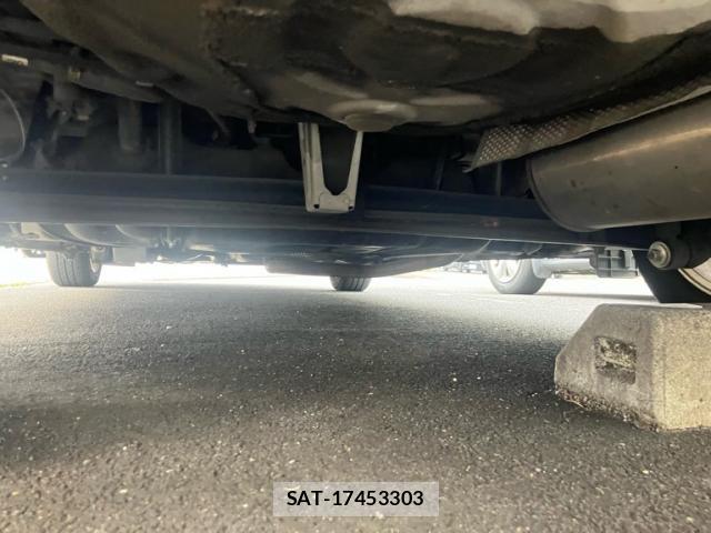 Toyota PRIUS 2007-10 8220039-6