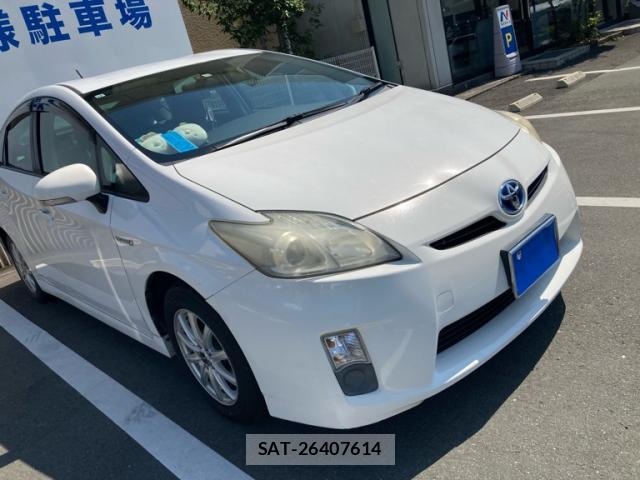 Toyota PRIUS 2009-12 8220044-0