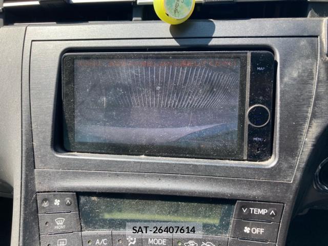 Toyota PRIUS 2009-12 8220044-11