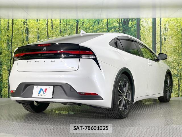Toyota PRIUS 2023-02 8220111-16