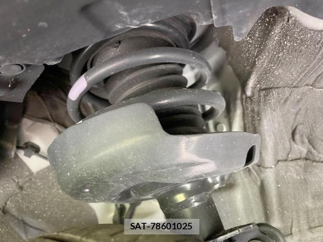 Toyota PRIUS 2023-02 8220111-19