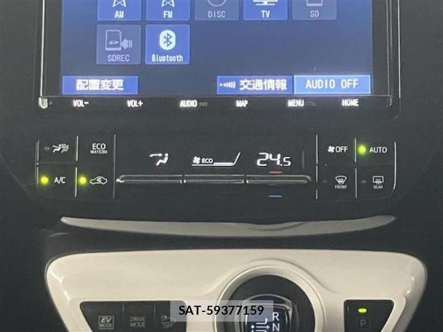 Toyota PRIUS 2018-10 8220143-14