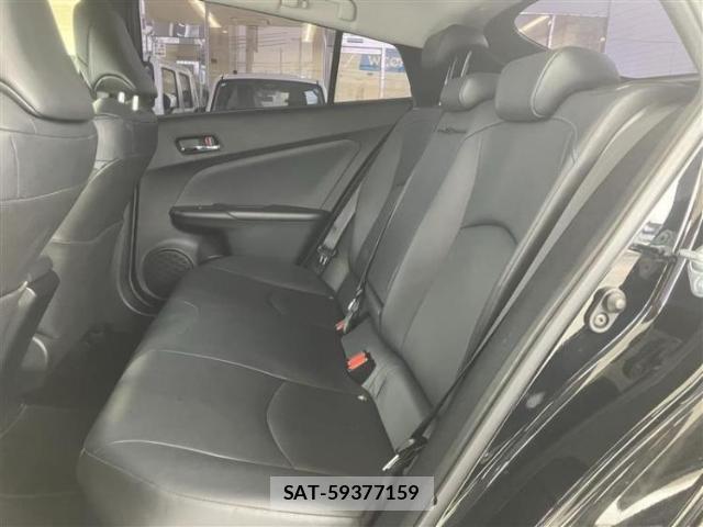 Toyota PRIUS 2018-10 8220143-5