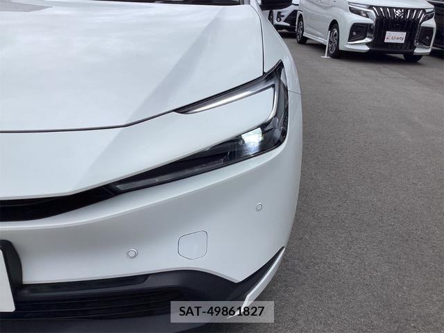 Toyota PRIUS 2023-05 8220156-13