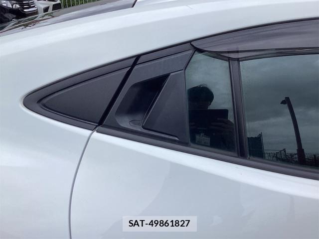 Toyota PRIUS 2023-05 8220156-16