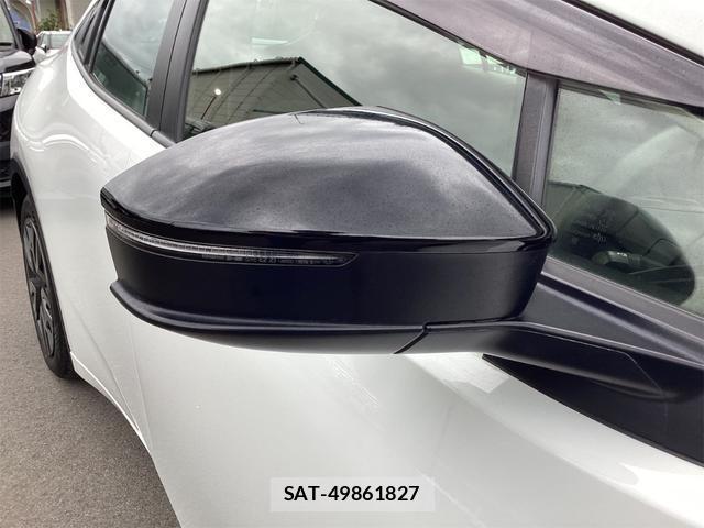 Toyota PRIUS 2023-05 8220156-17