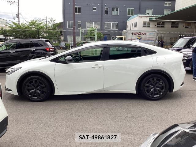 Toyota PRIUS 2023-05 8220156-7