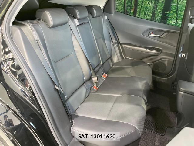 Toyota PRIUS 2023-11 8220222-11