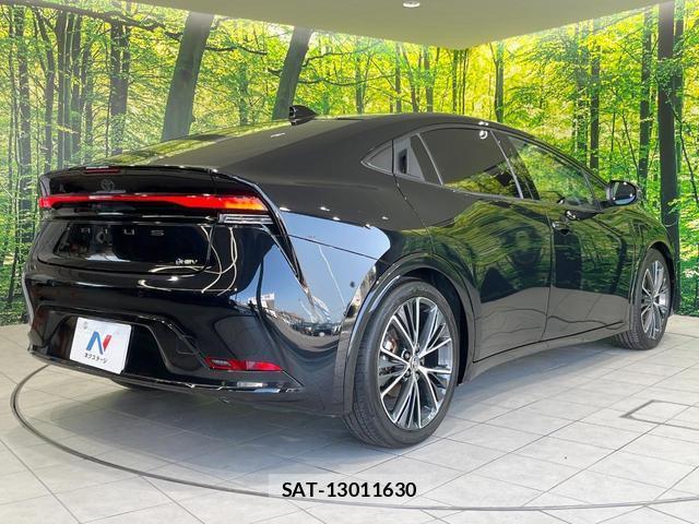 Toyota PRIUS 2023-11 8220222-16