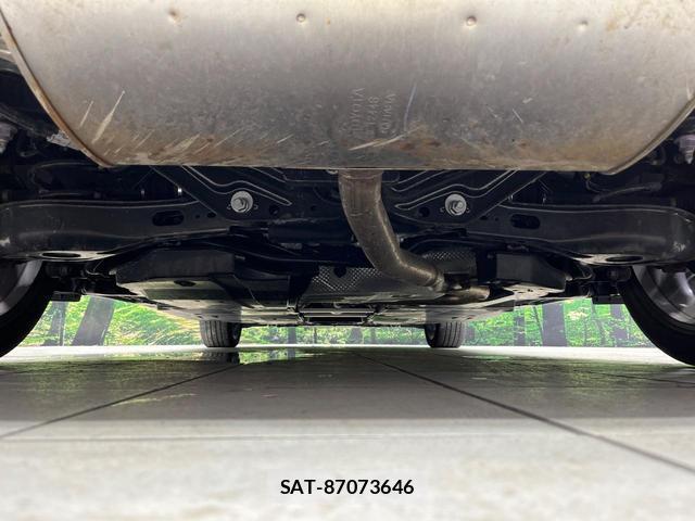 Toyota PRIUS 2024-03 8220261-19