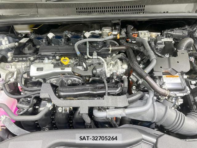 Toyota PRIUS 2023-10 8220278-17