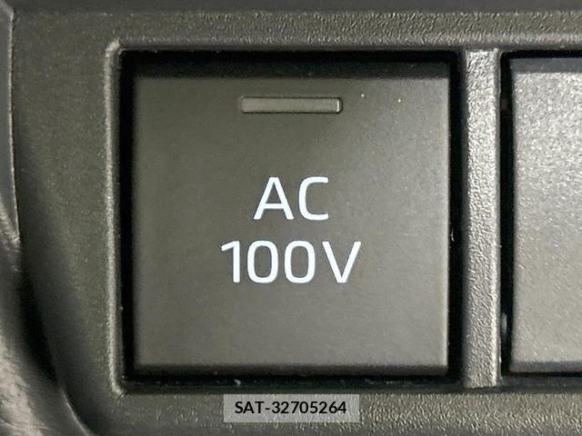 Toyota PRIUS 2023-10 8220278-5
