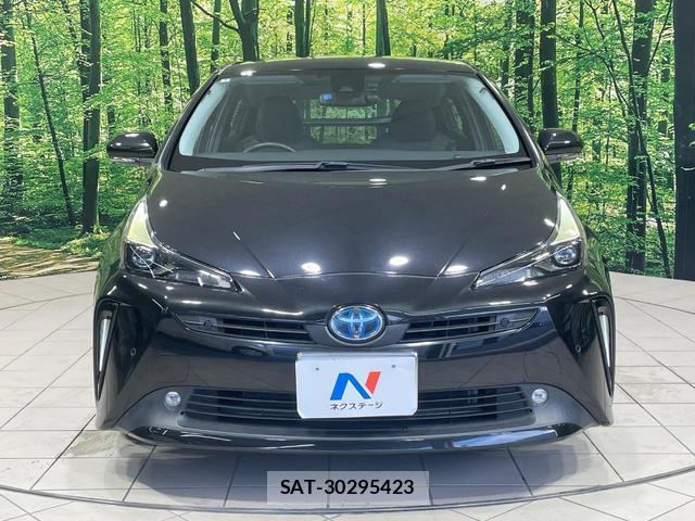 Toyota PRIUS 2022-03 8220414-13
