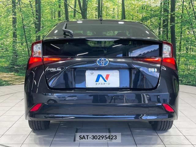 Toyota PRIUS 2022-03 8220414-14