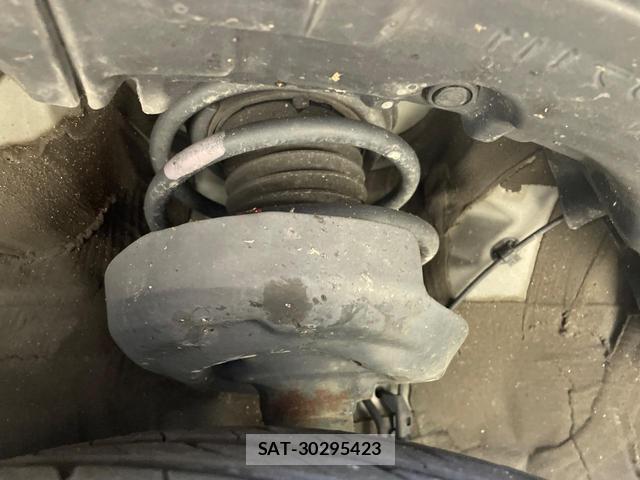 Toyota PRIUS 2022-03 8220414-19