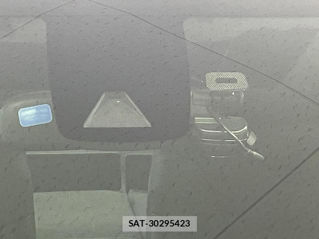 Toyota PRIUS 2022-03 8220414-4