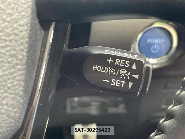 Toyota PRIUS 2022-03 8220414-5