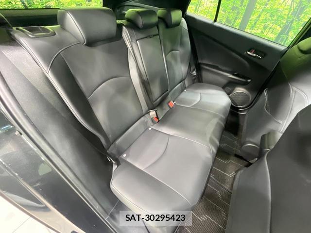 Toyota PRIUS 2022-03 8220414-8
