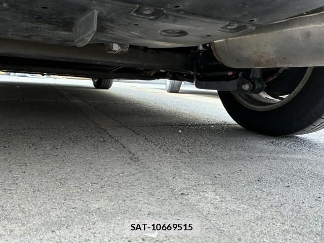 Toyota PRIUS 2015-06 8220430-12