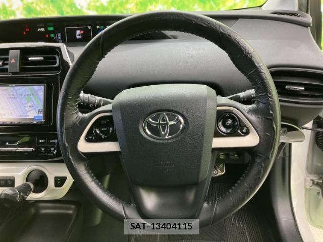 Toyota PRIUS 2016-05 8220472-14
