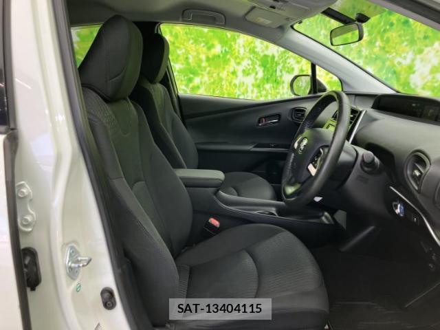 Toyota PRIUS 2016-05 8220472-3