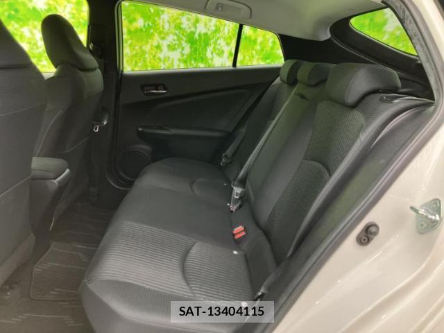 Toyota PRIUS 2016-05 8220472-6