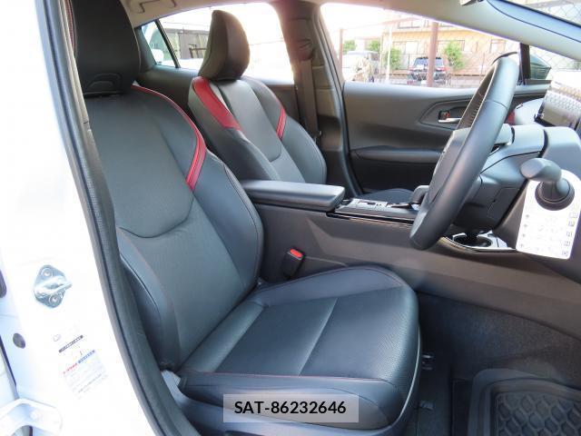 Toyota PRIUS 2024-01 8220526-17
