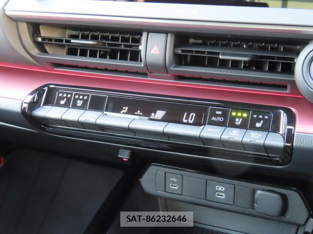 Toyota PRIUS 2024-01 8220526-5