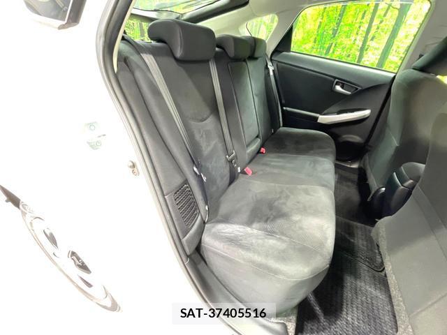 Toyota PRIUS 2015-03 8220532-8
