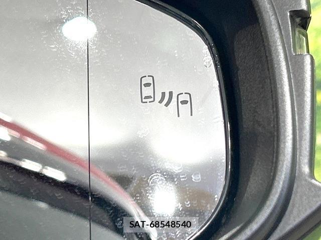 Toyota PRIUS 2023-08 8220560-4