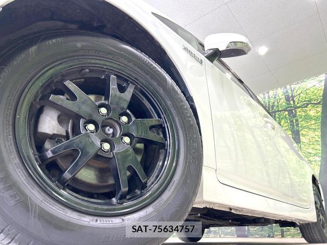 Toyota PRIUS 2014-05 8220563-12