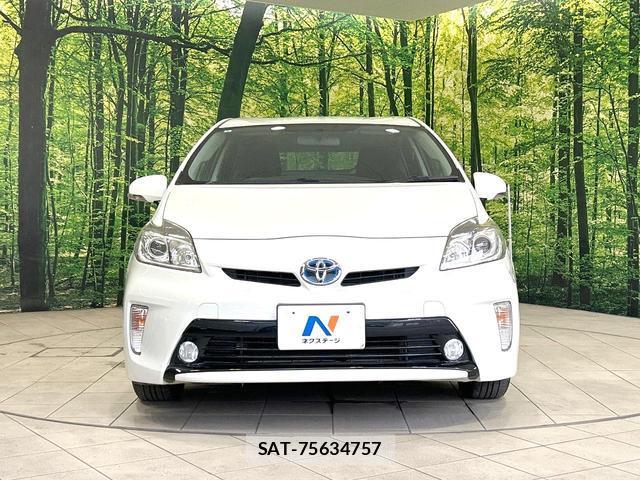 Toyota PRIUS 2014-05 8220563-13