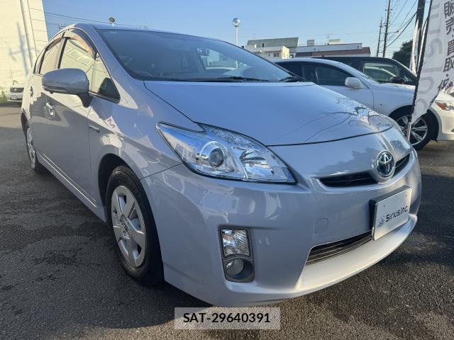 Toyota PRIUS 2010-06 8220614-11