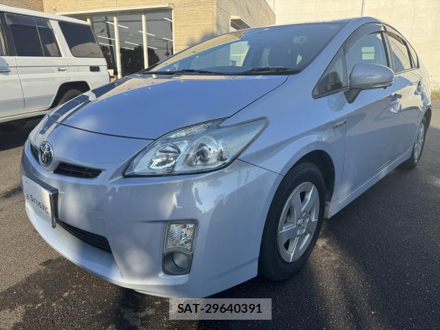 Toyota PRIUS 2010-06 8220614-12