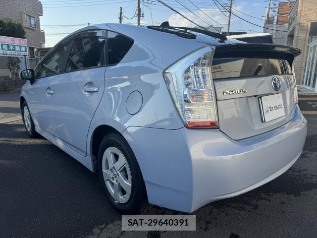 Toyota PRIUS 2010-06 8220614-14