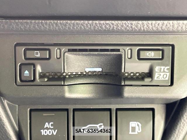 Toyota PRIUS 2024-07 8220769-5