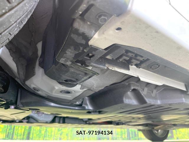 Toyota PRIUS 2024-11 8220967-19