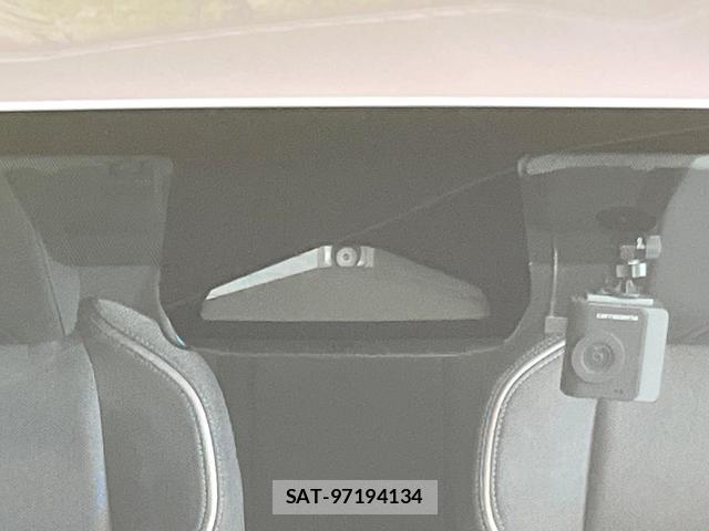 Toyota PRIUS 2024-11 8220967-2