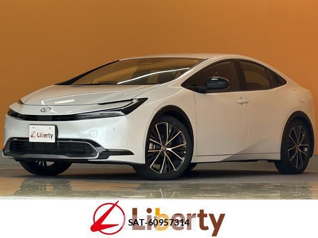 Toyota PRIUS 2024-11 8221043-0
