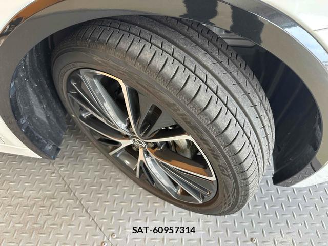 Toyota PRIUS 2024-11 8221043-11
