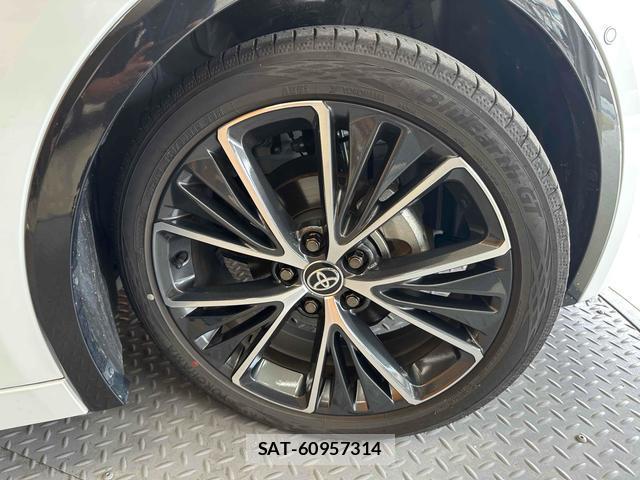 Toyota PRIUS 2024-11 8221043-12