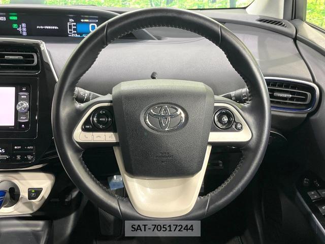 Toyota PRIUS 2018-06 8221092-10