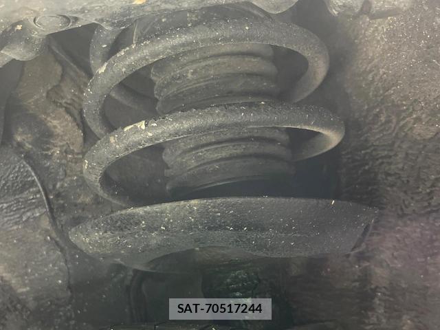 Toyota PRIUS 2018-06 8221092-19
