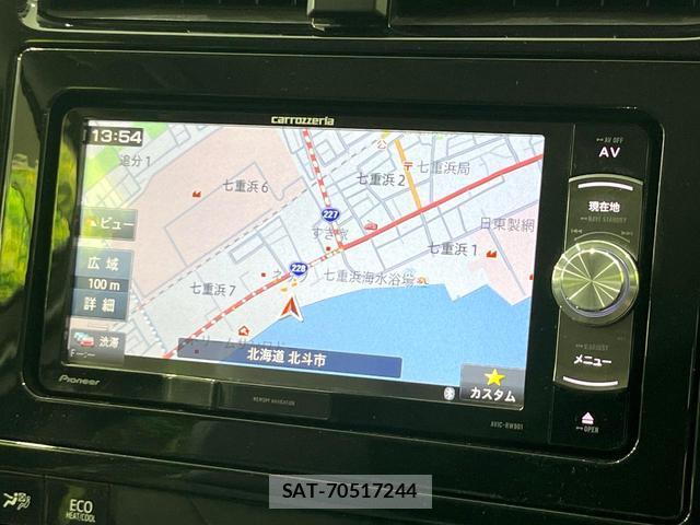Toyota PRIUS 2018-06 8221092-3